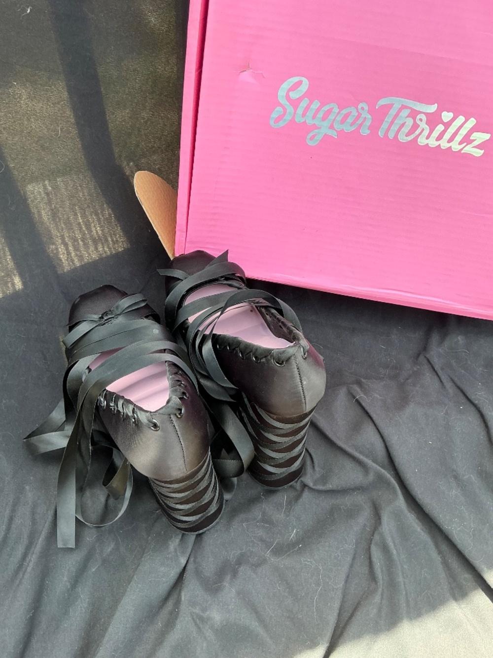 Dolls Kill Sugar Thrillz platform heels - Picture 4 of 4